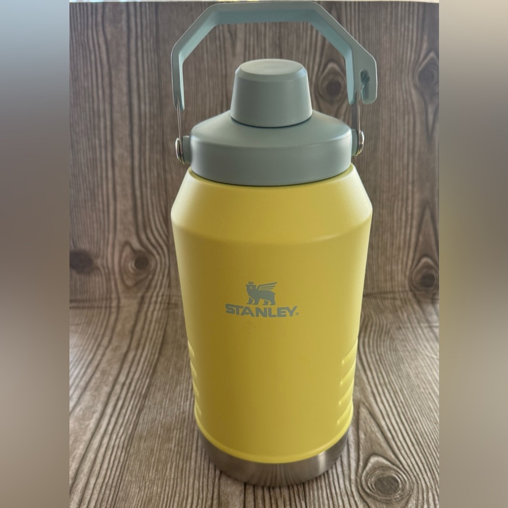 Stanley Lemon Yellow Thermos